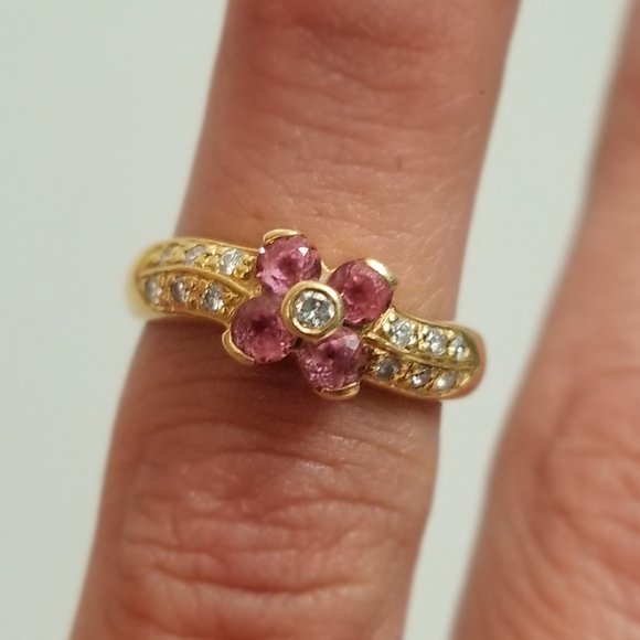 sale 18k natural ruby diamond flower gold ring - Picture 4 of 16